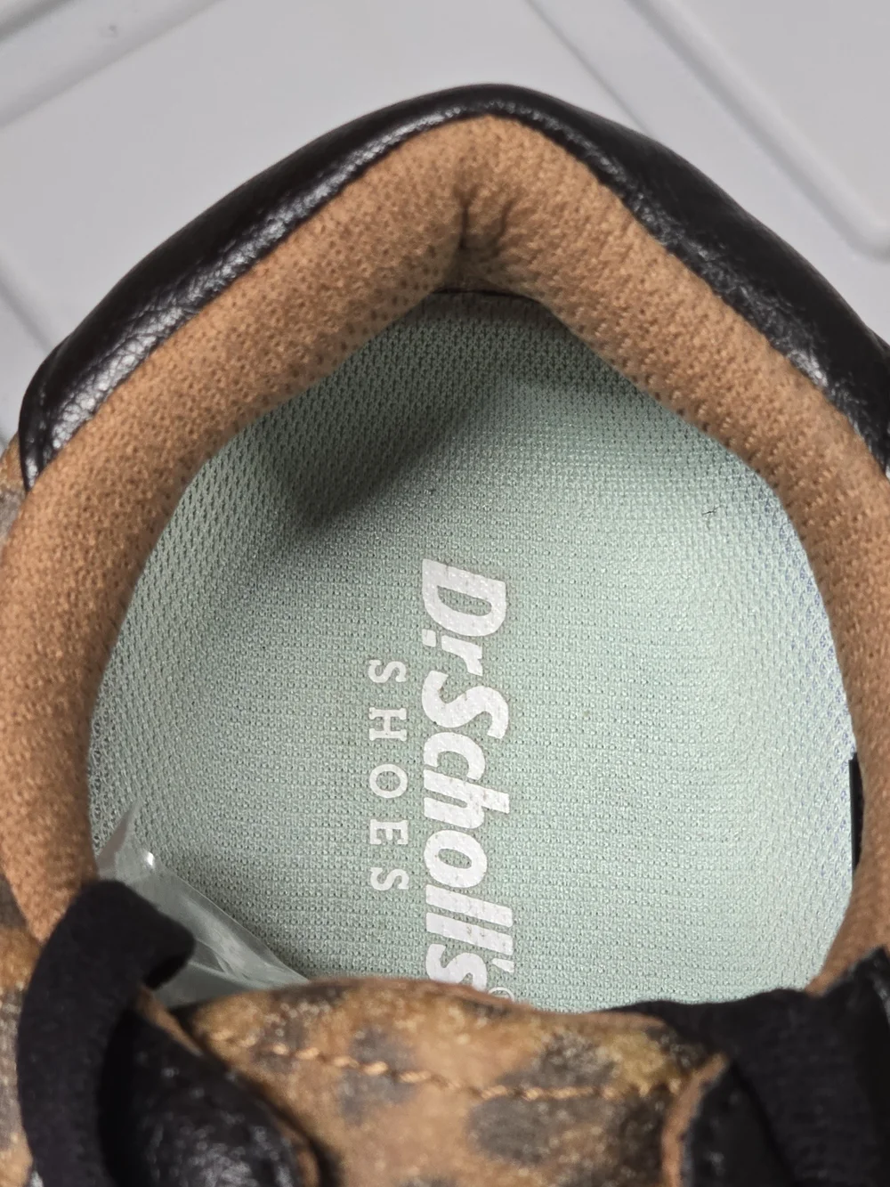 Dr. Scholl's Time Off Leopard Print Platform Sneakers Women's 7 Leather